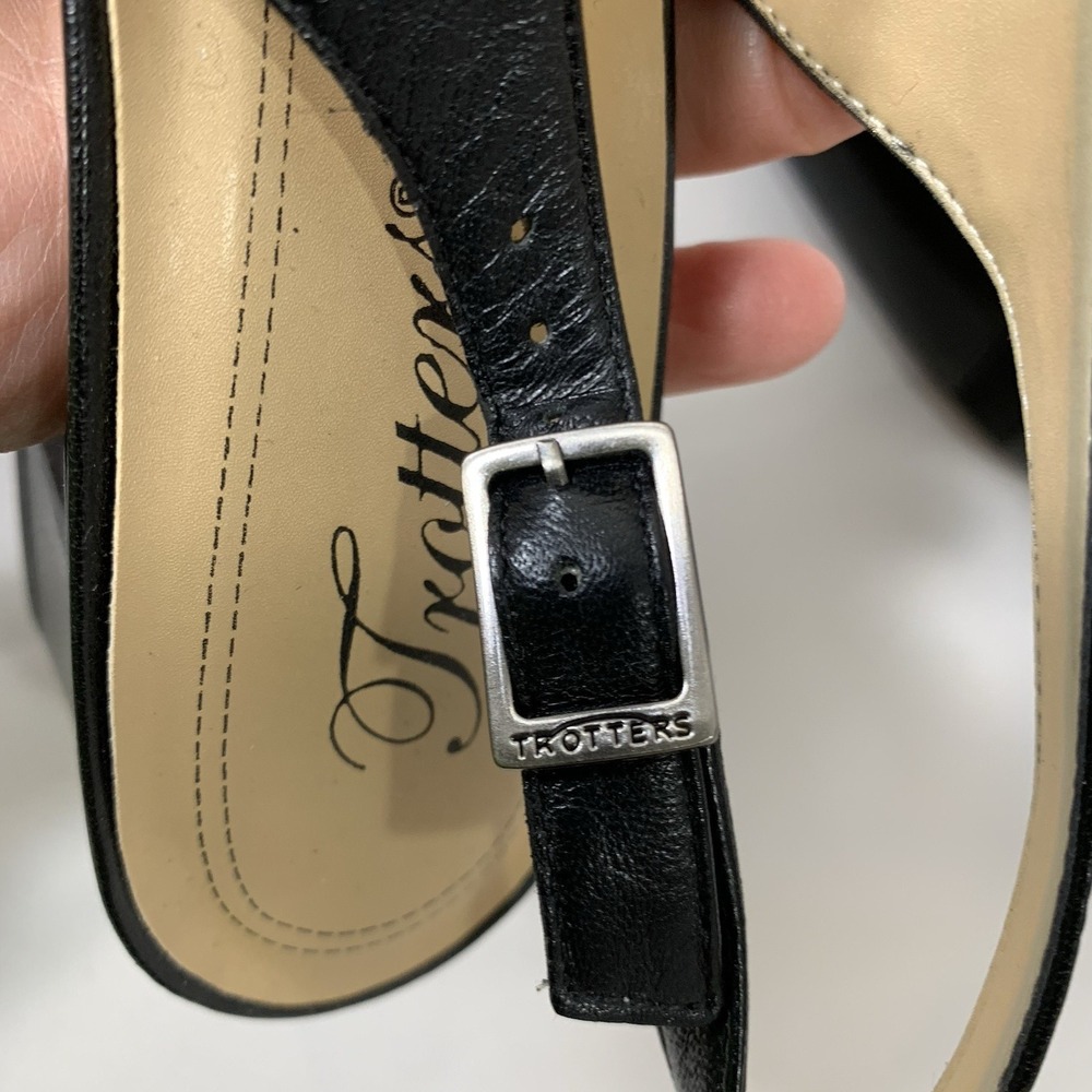 Trotters Shoes Womens 8.5 Black Leather Slingback Pump Low Heel 2" Ballet - Picture 7 of 8